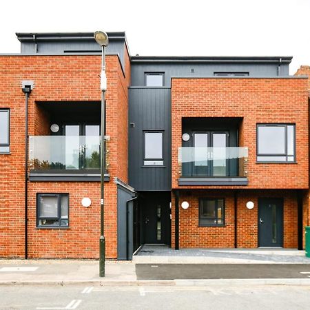 Hybrid Resi - London, Mitcham Close To Tooting And Wimbledon Kültér fotó