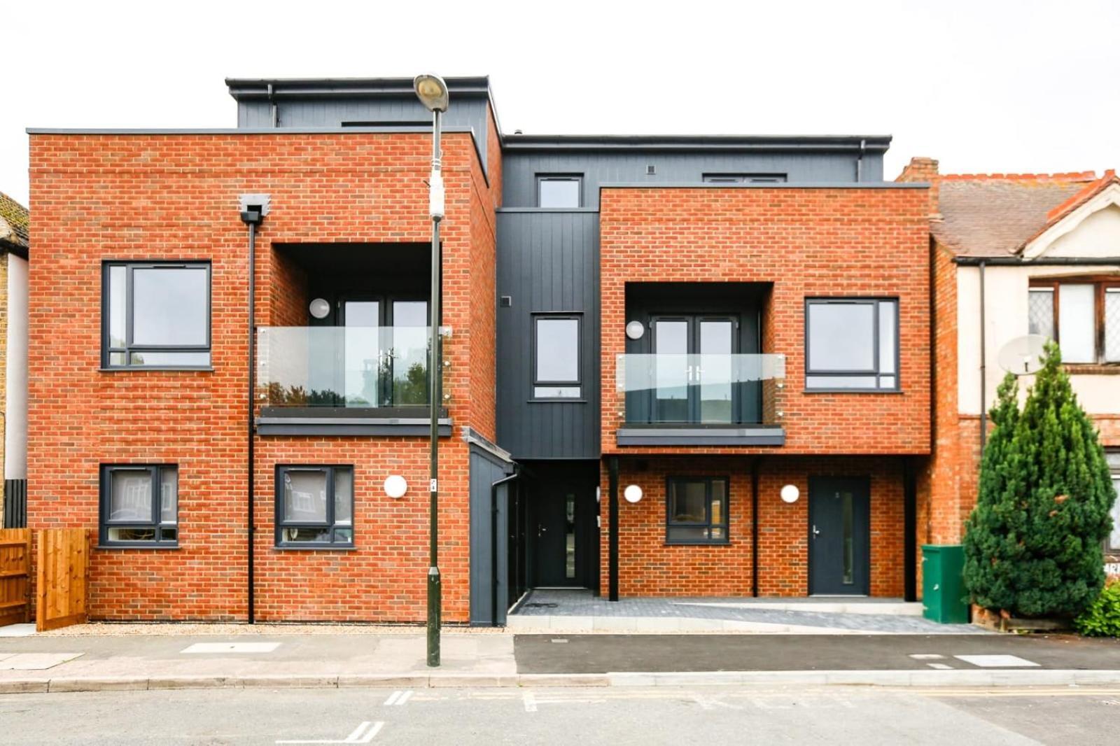 Hybrid Resi - London, Mitcham Close To Tooting And Wimbledon Kültér fotó